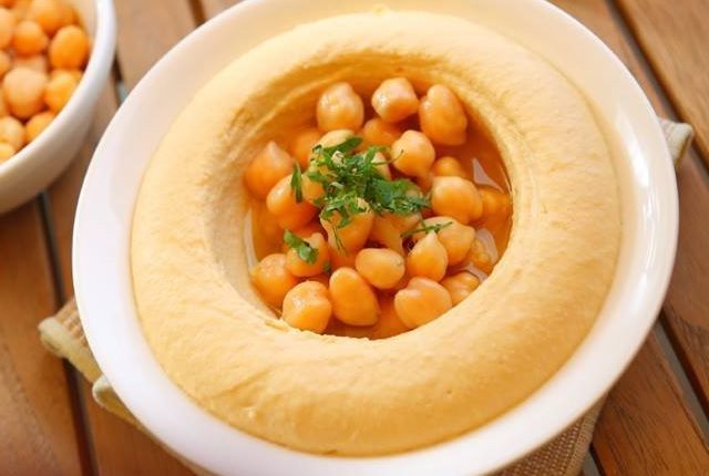 How to make hummus with tahini, like restaurants