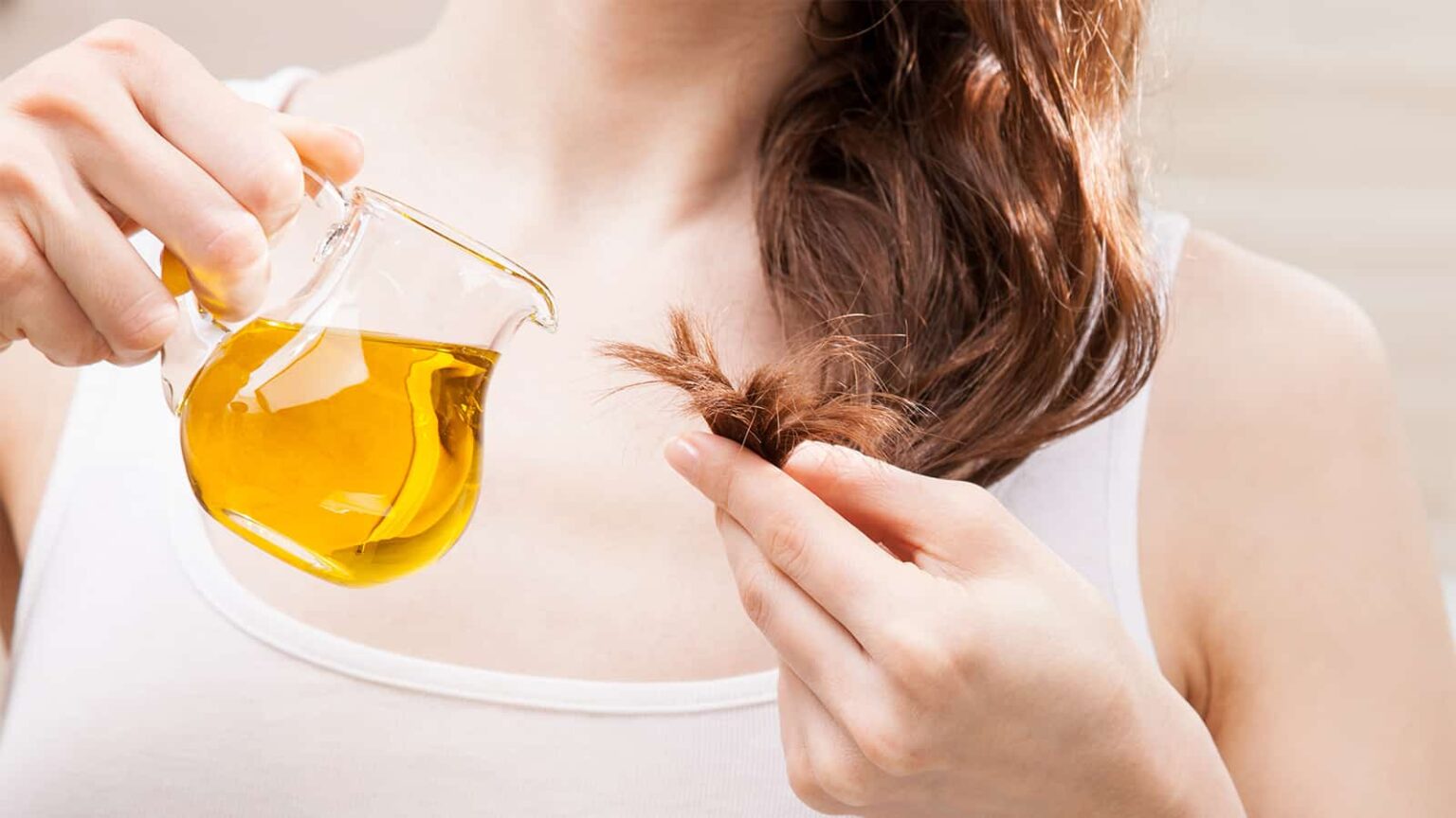 How to apply olive oil to hair